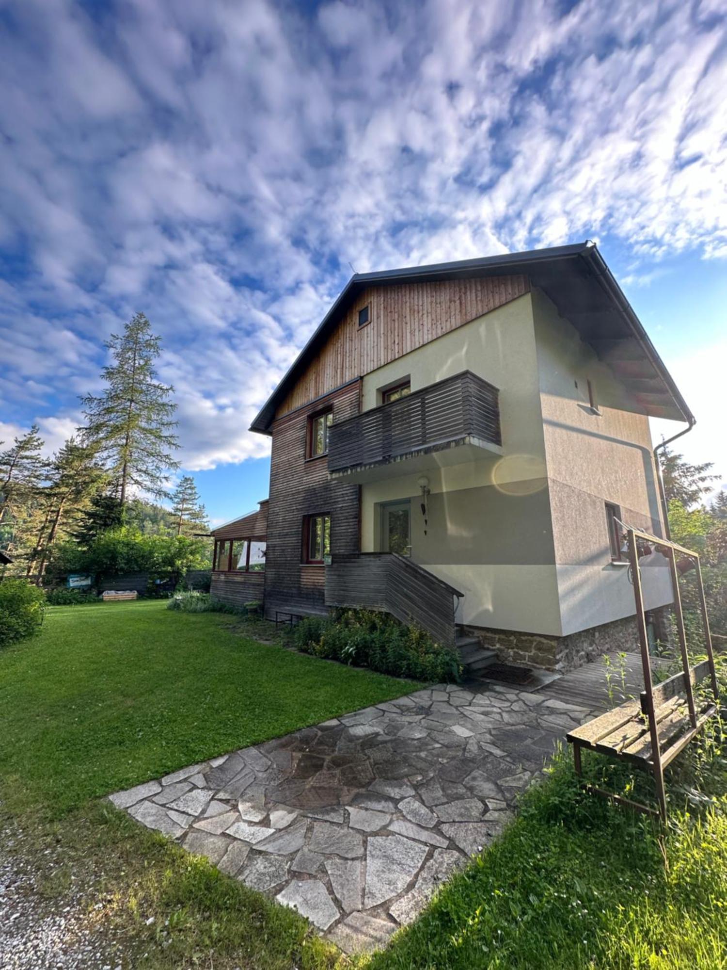 Ferienhaus Im Wald Edelschrott Exterior foto