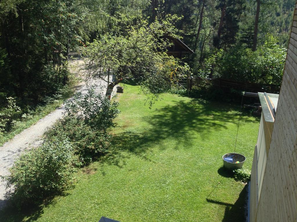 Ferienhaus Im Wald Edelschrott Exterior foto
